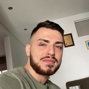 Meet your Posher, Justin